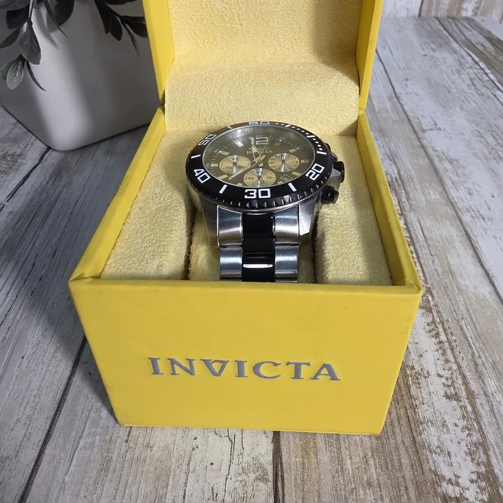 Invicta Pro Diver 17401 Mens Chronograph Black Dial Stainless Steel Watch 48mm